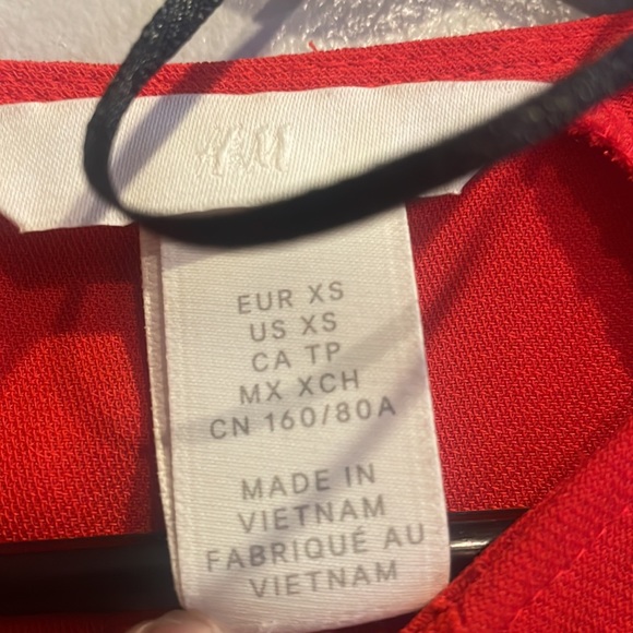 NWOT! Red H&M Dress - Picture 3 of 6